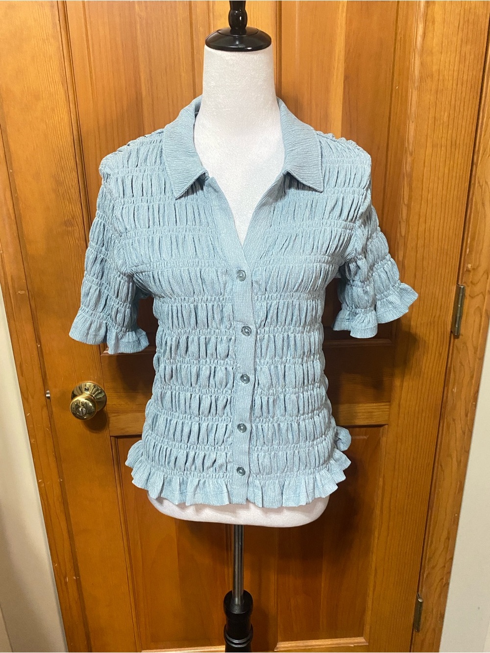 NWT Sanctuary Ruched Button-Front Top - Picture 2 of 5